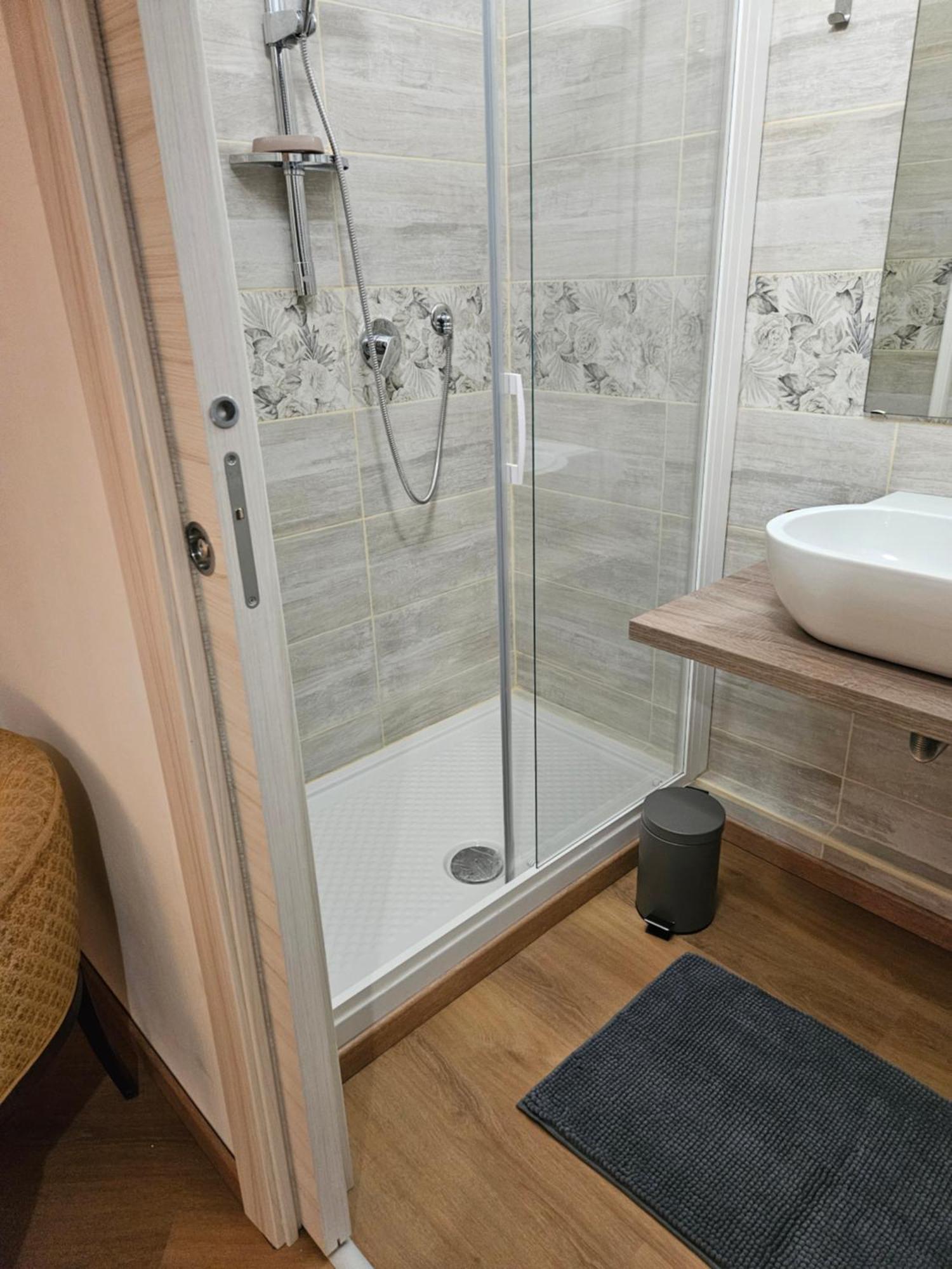 Mxp Room Busto Бусто Арсицио Екстериор снимка